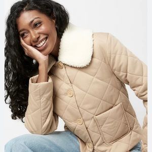 Women’s jacket/coat.  Super cute!!!